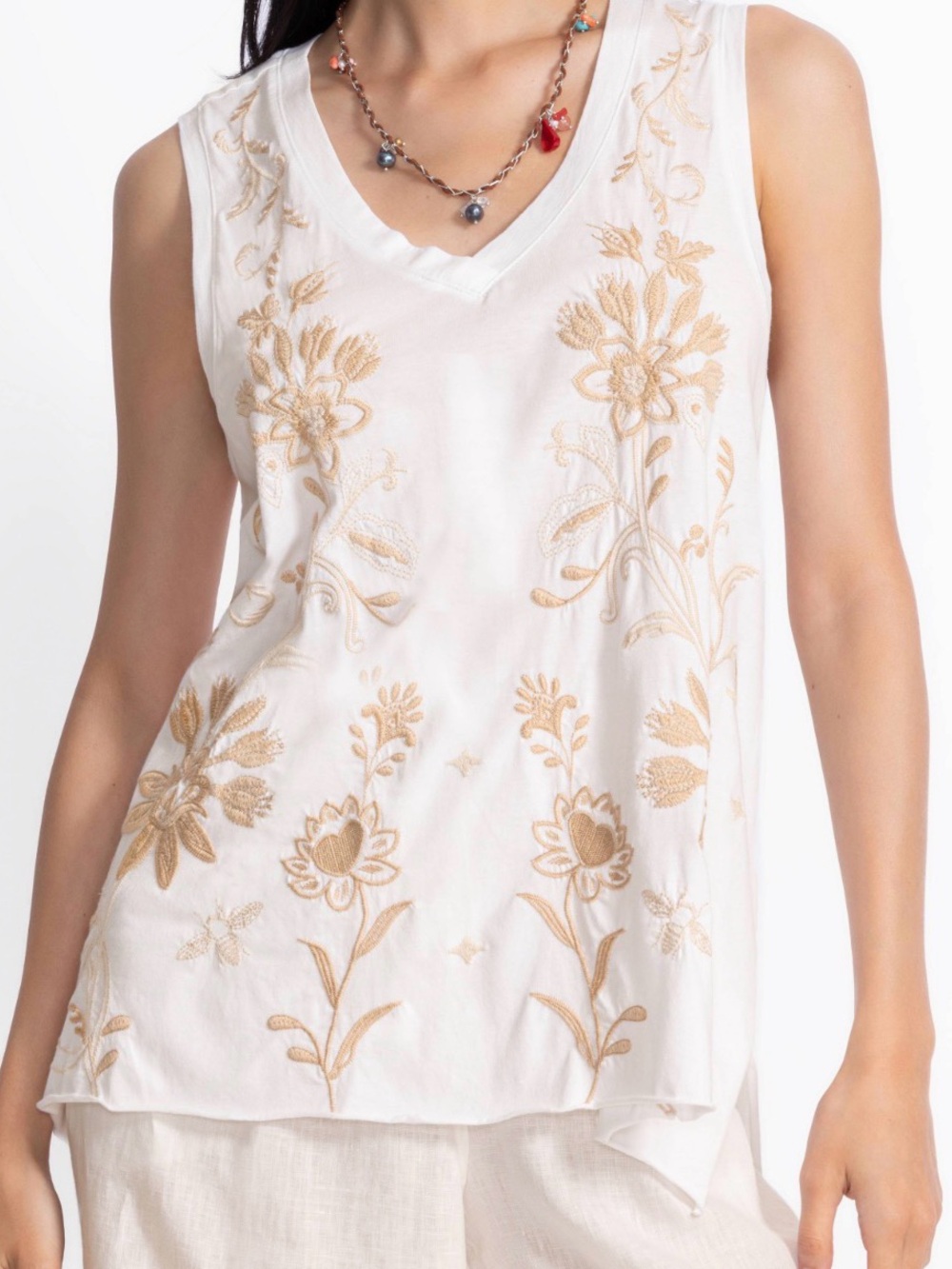 Johnny Was White V-Neck Tank with Gold Floral Embroidery Size Medium